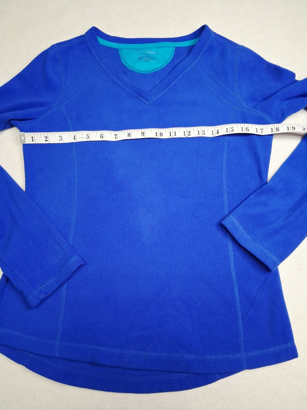 tek gear Women's Long Sleeve V-Neck Top in Royal Blue - Picture 3 of 6